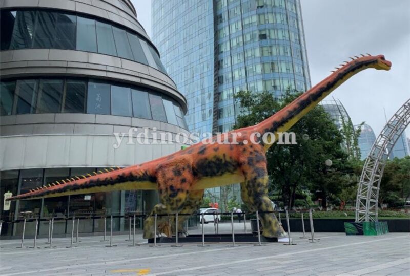 Seismosaurus Animatronic and Simulated Dinosaur Model